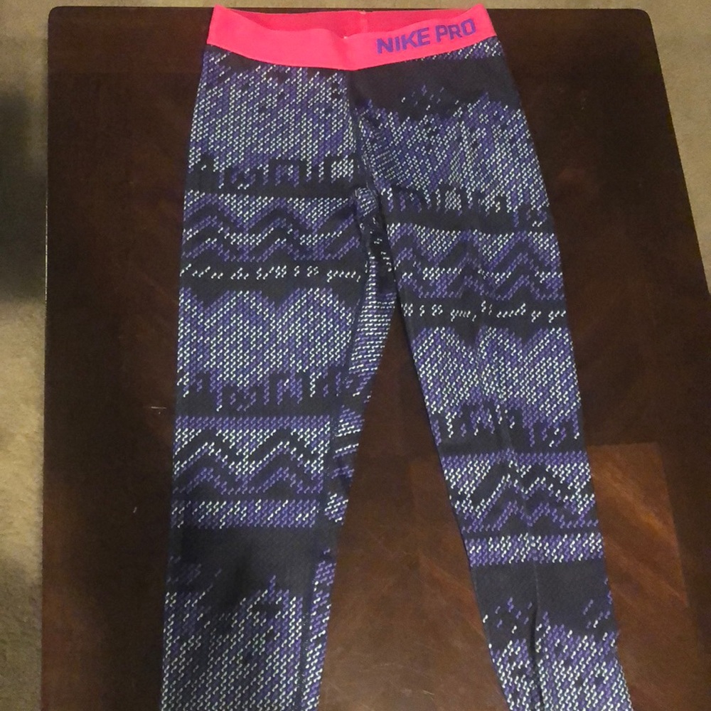 Nike Pro athletic leggings